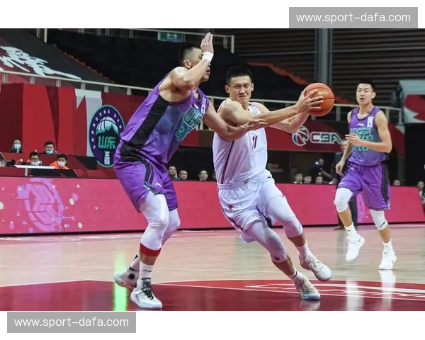 山东vs东莞:一场篮球的宿命对决,巅峰荣耀谁主沉浮? 山东vs东莞:一场篮球的宿命对决,巅峰荣耀谁主沉浮?